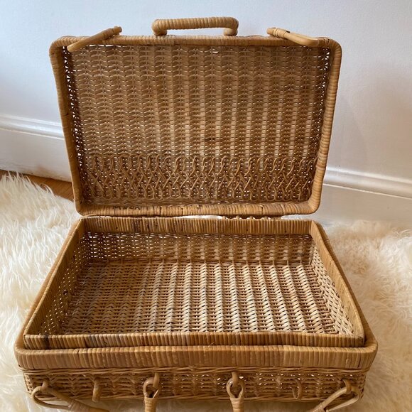 2 Antique Vintage Baskets - Picture 4 of 7